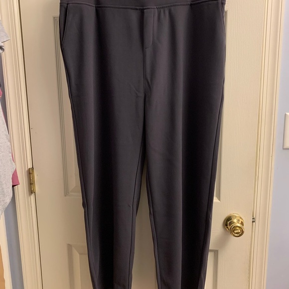 Zenana Outfitters Pants - Zenana Stylish Dark Gray Pants NWOT 3x